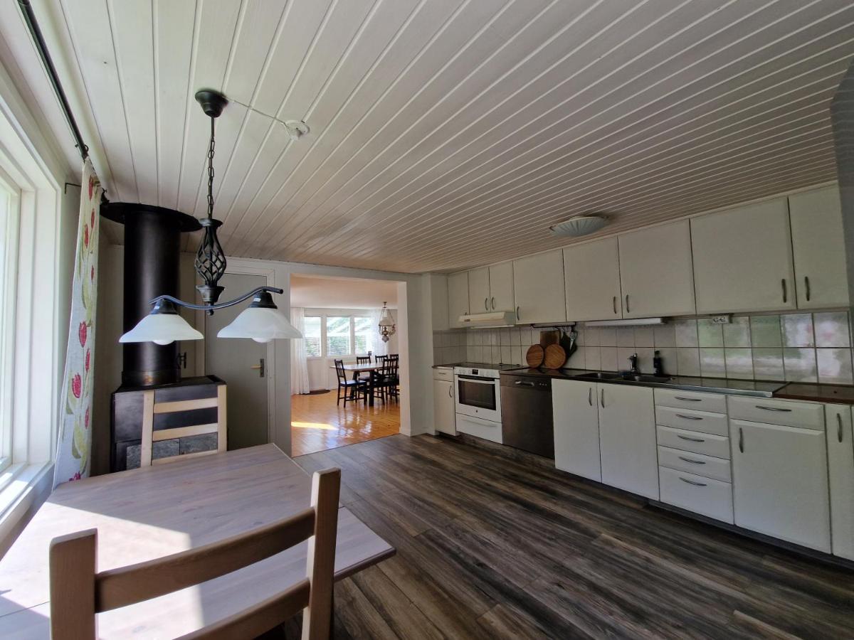 Ferienhaus In Loenneberga Экстерьер фото